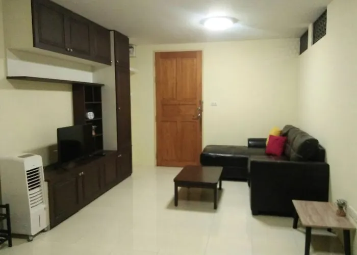 Cozy 1 Bedroom Apartment Close By Ratchada